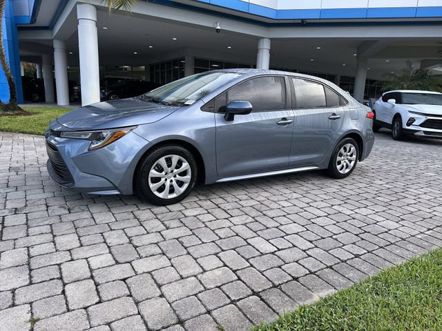 Used 2023 Toyota Corolla LE FWD image 31