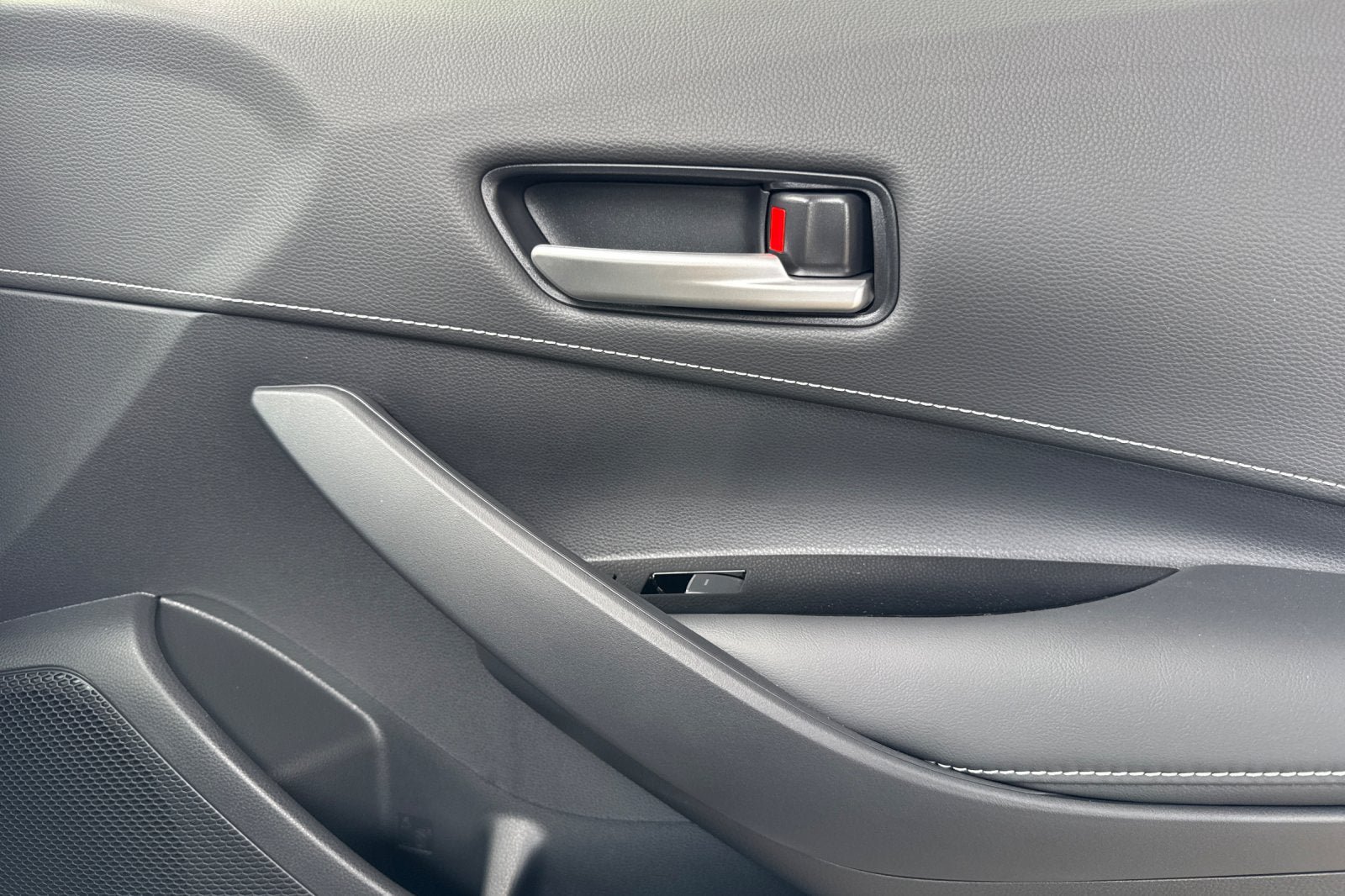 New 2027 Toyota Corolla SE w/ SE Premium Package FWD image 18