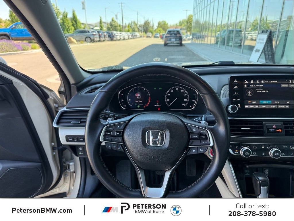 Used 2018 Honda Accord Touring image 15