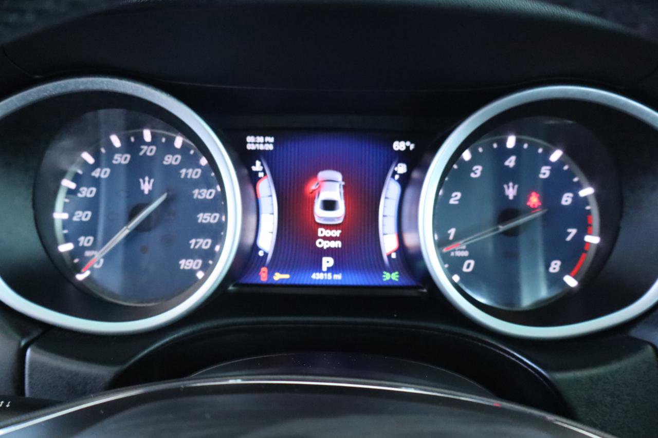Used 2015 Maserati Ghibli S Q4 image 23