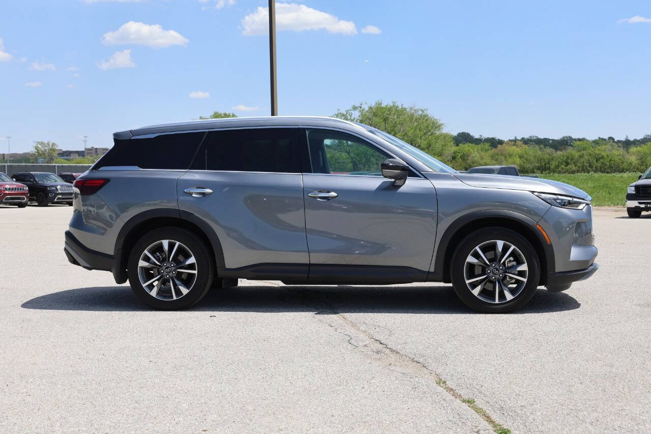 Used 2024 INFINITI QX60 Luxe AWD/4WD image 7