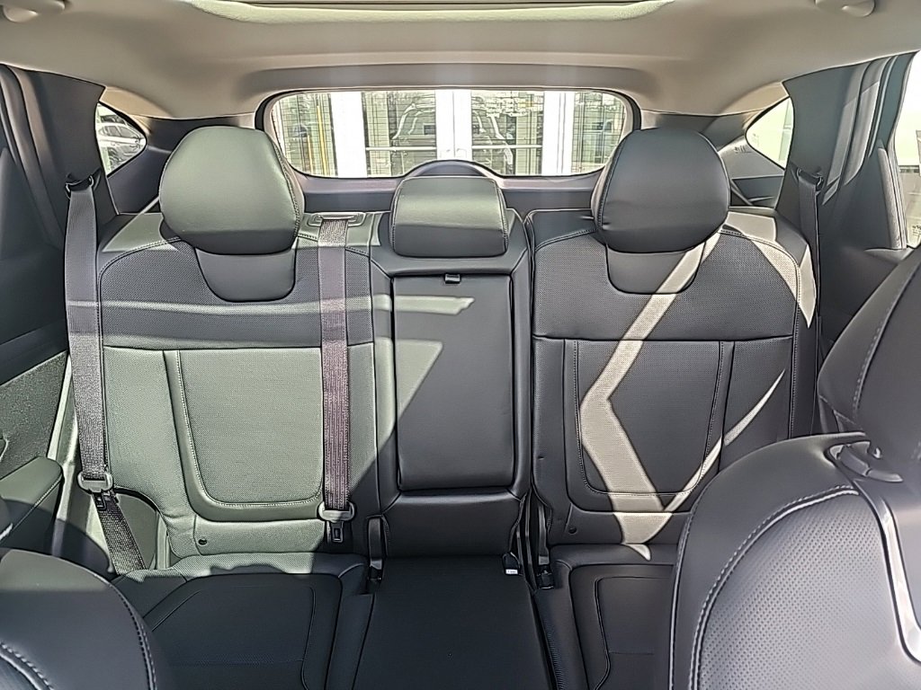 New 2026 Hyundai Tucson Limited image 30