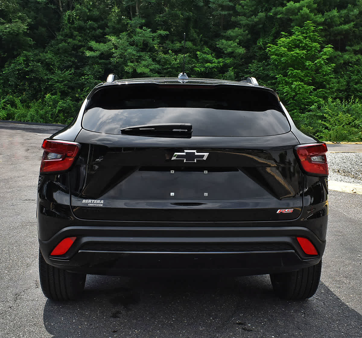 Used 2024 Chevrolet Trax RS w/ Sunroof Package FWD image 7