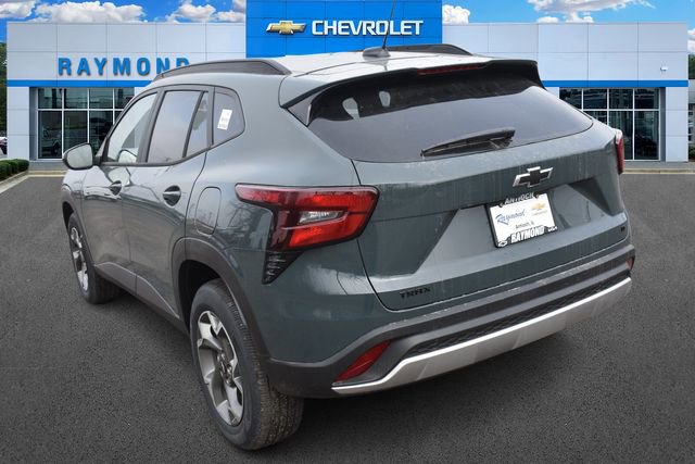 New 2026 Chevrolet Trax LT w/ LPO, Blackout Package image 6