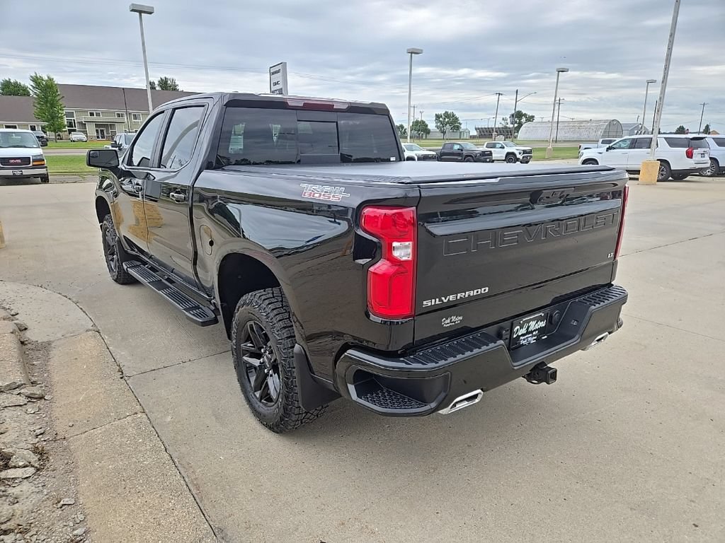 Used 2024 Chevrolet Silverado 1500 LT Trail Boss w/ Convenience Package II AWD/4WD image 7