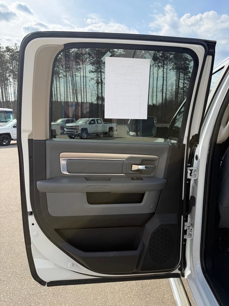 Used 2017 RAM 2500 SLT image 13