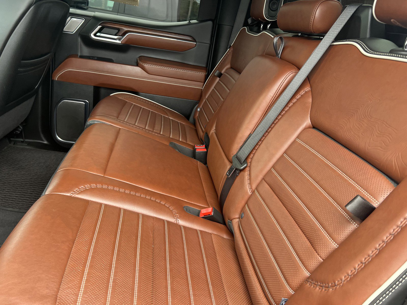 Used 2024 GMC Sierra 1500 Denali Ultimate AWD/4WD image 10