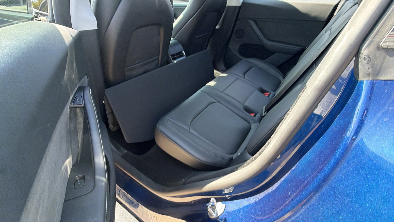 Used 2023 Tesla Model Y Long Range image 24