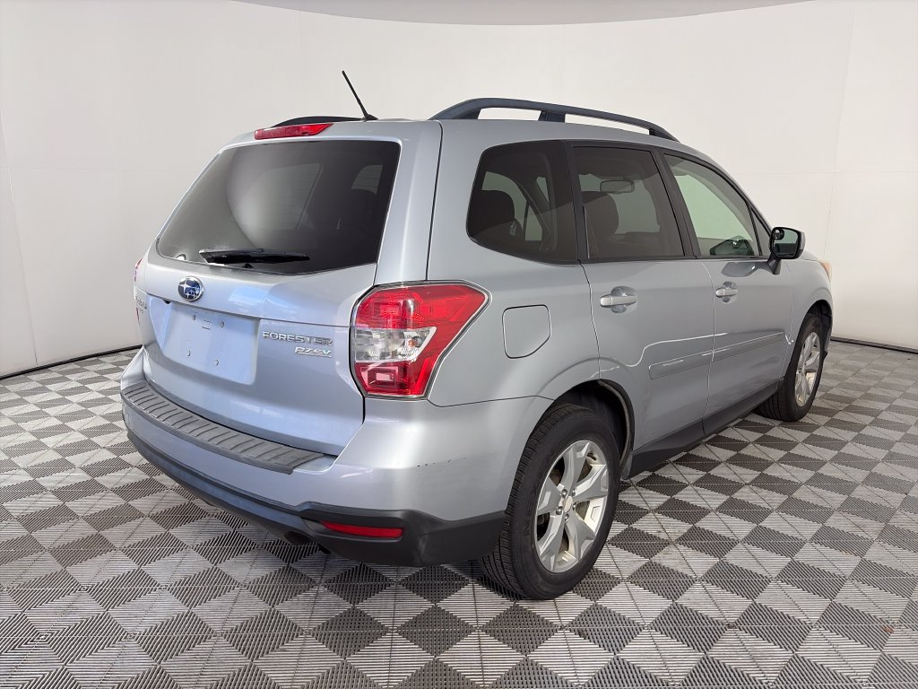 Used 2014 Subaru Forester 2.5i Premium AWD/4WD image 7