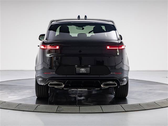 New 2027 Land Rover Range Rover Sport Dynamic SE AWD/4WD image 4