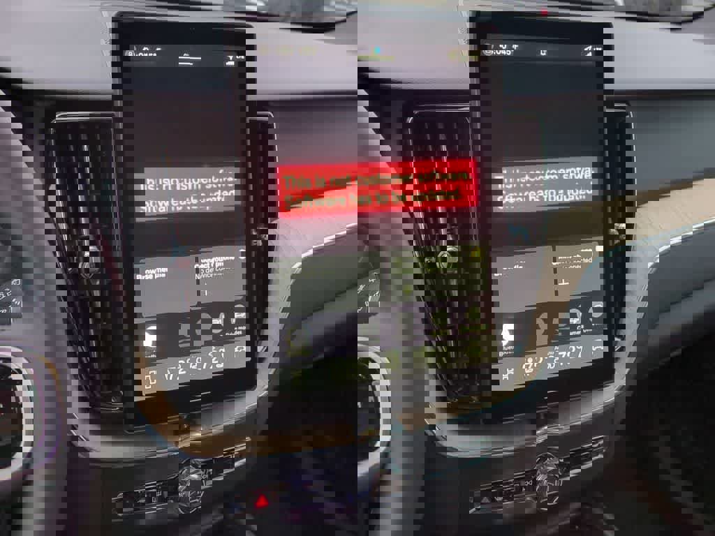 New 2026 Volvo XC60 B5 Plus w/ Protection Package Premier image 28