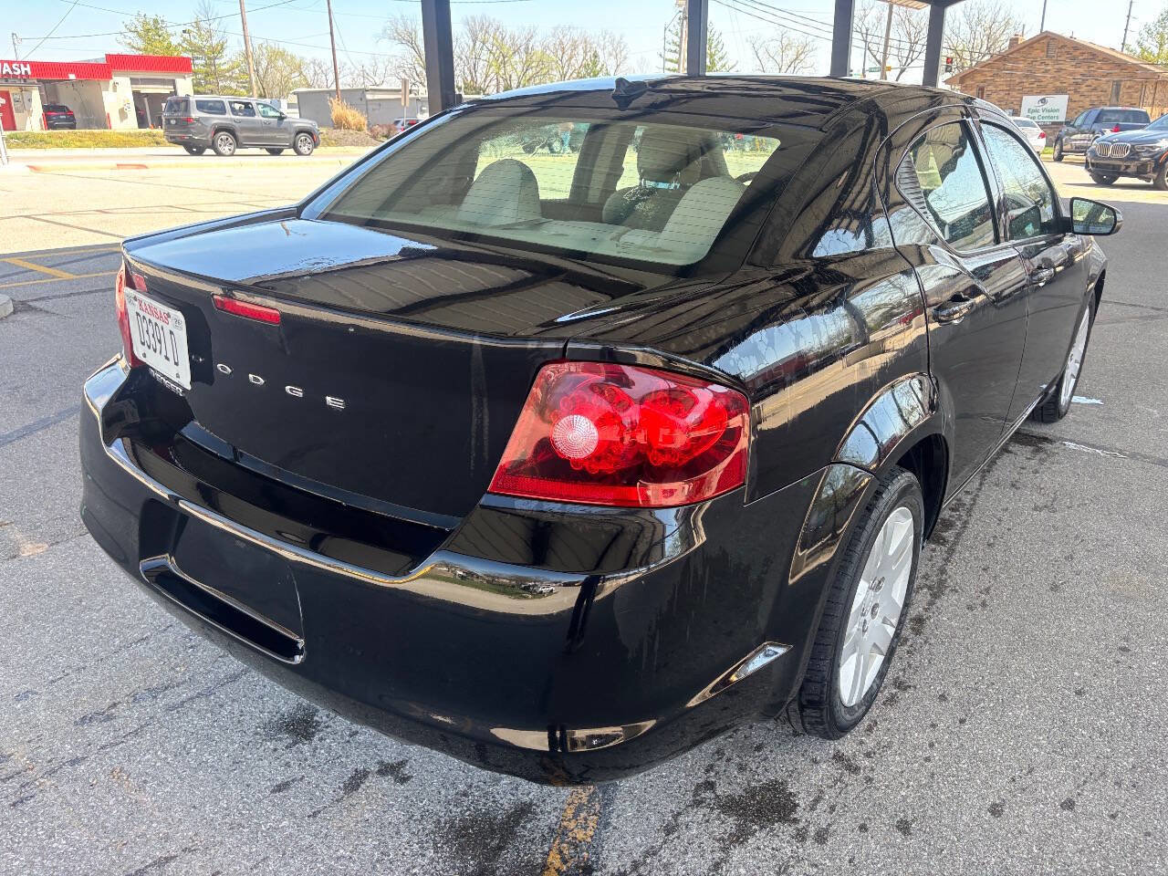 Used 2011 Dodge Avenger Express image 8