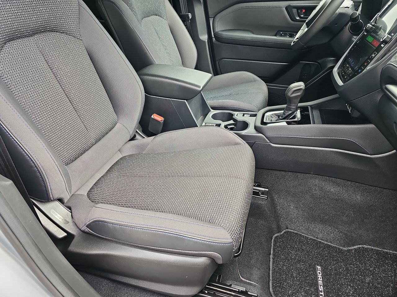 Certified 2025 Subaru Forester Premium AWD/4WD image 13