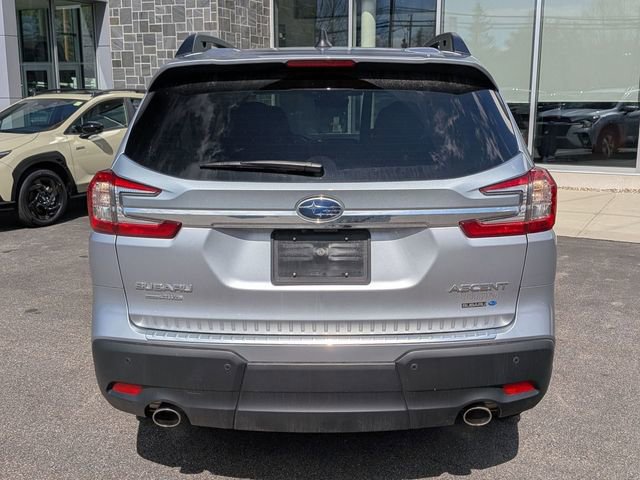 Used 2025 Subaru Ascent Premium image 4