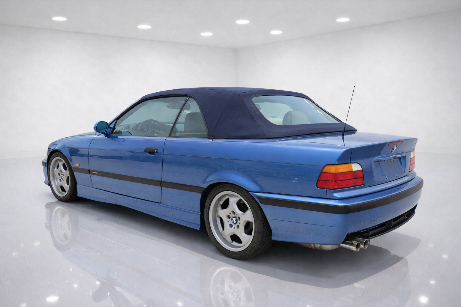 Used 1999 BMW M3 Convertible RWD image 3