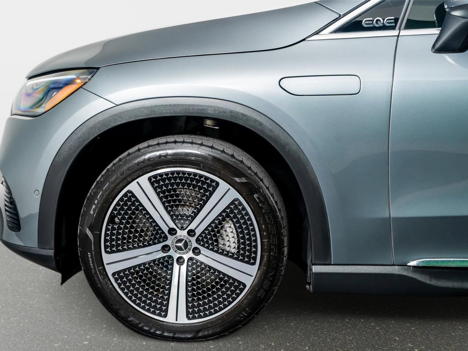 Used 2023 Mercedes-Benz EQE 350+ 4MATIC SUV image 18