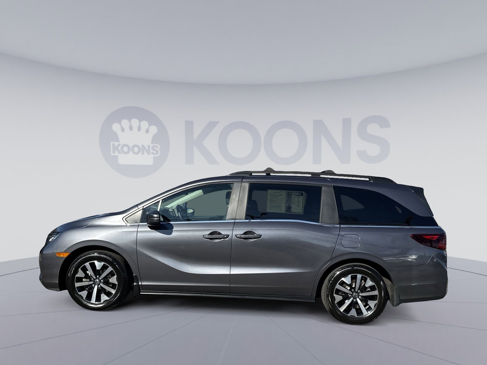 Used 2025 Honda Odyssey EX-L image 2