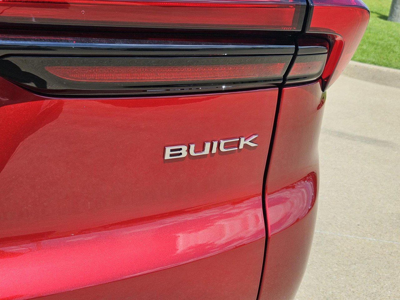 New 2026 Buick Enclave Sport Touring w/ Super Cruise Package image 5