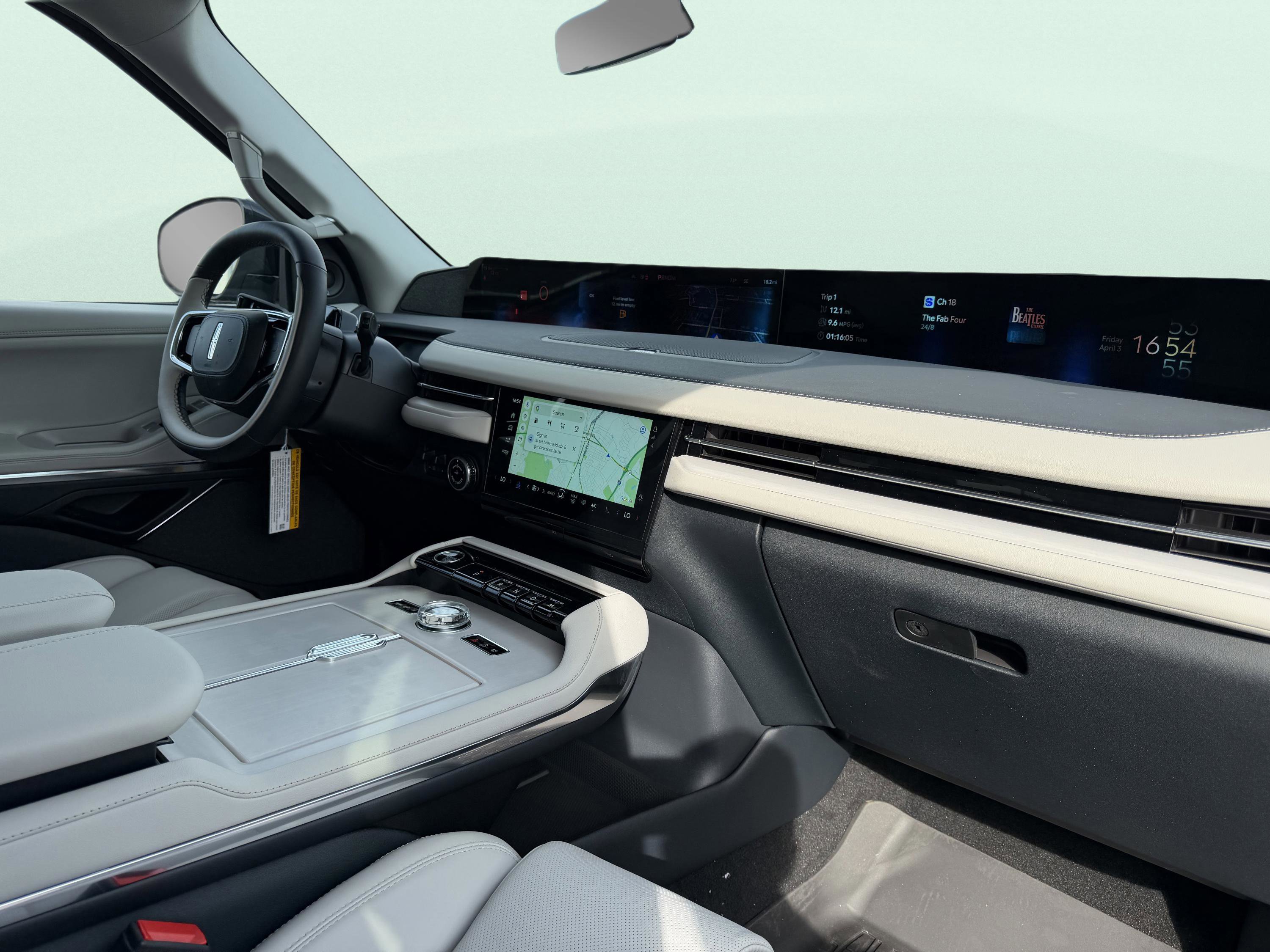 New 2026 Lincoln Navigator Reserve w/ Jet Appearance Package image 28