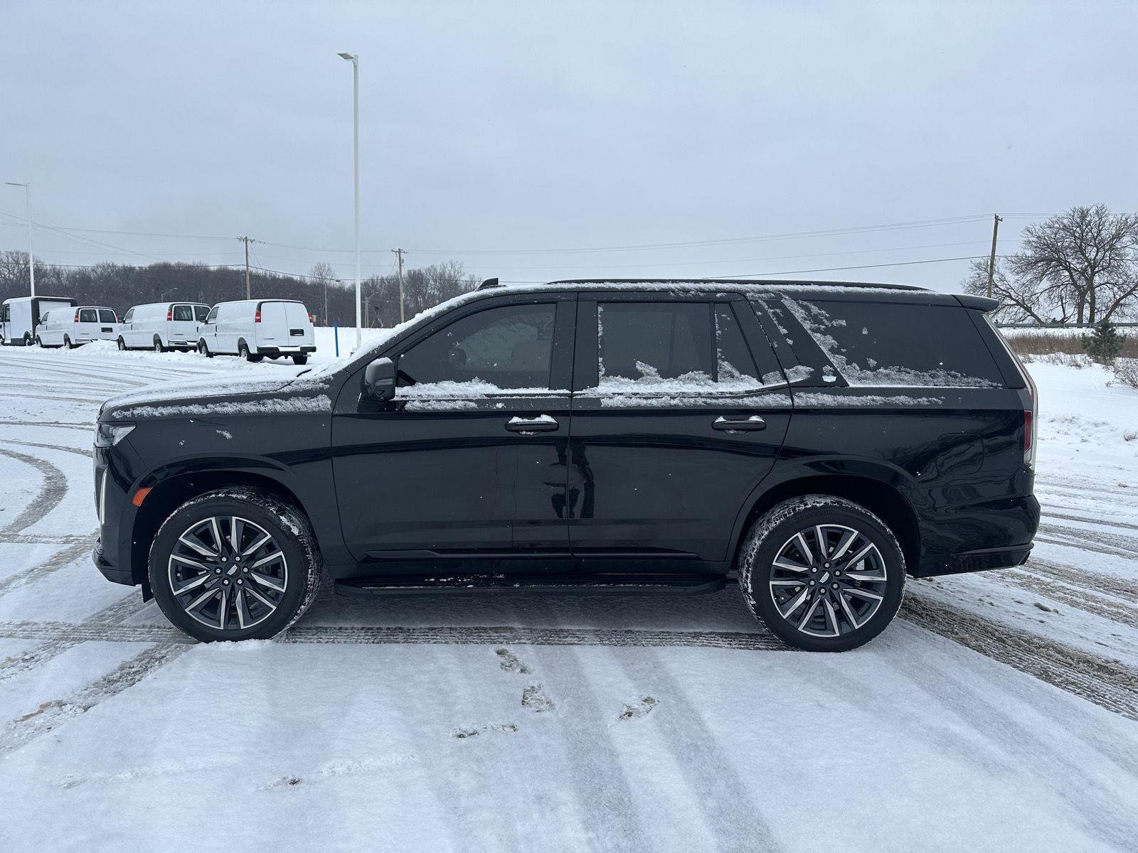 Used 2023 Cadillac Escalade Sport AWD/4WD image 2