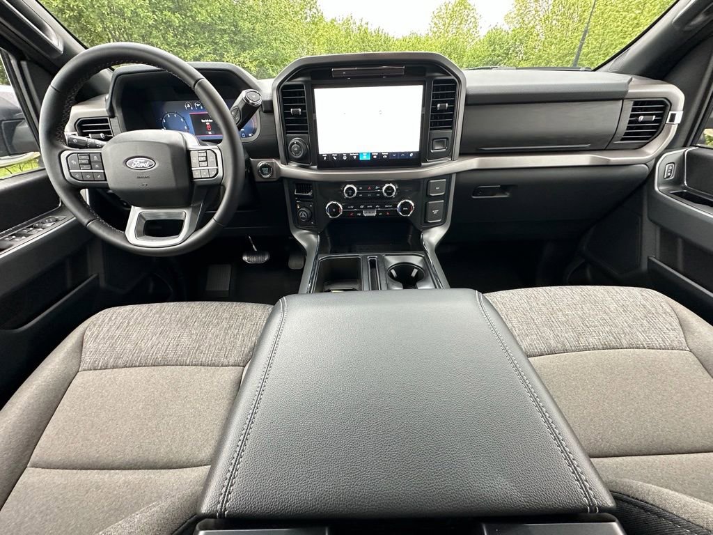 New 2025 Ford F150 XLT w/ Equipment Group 302A MID AWD/4WD image 16