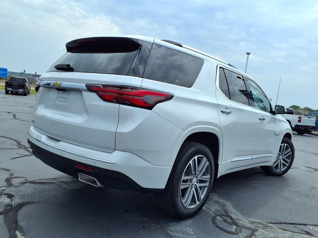 Used 2023 Chevrolet Traverse High Country w/ LPO, Floor Liner Package FWD image 37