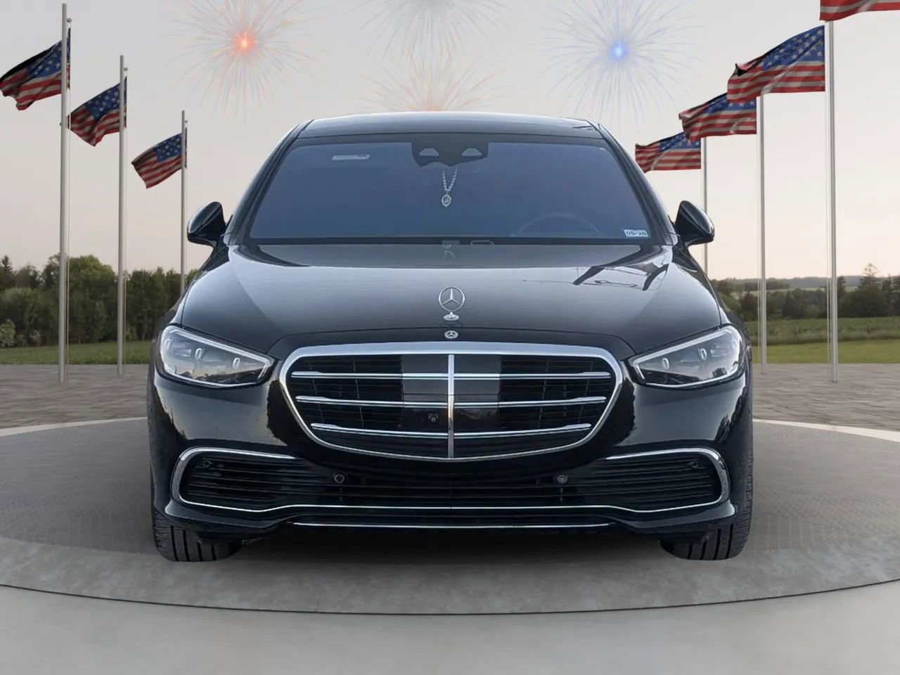 Used 2023 Mercedes-Benz S 580 4MATIC Sedan image 2