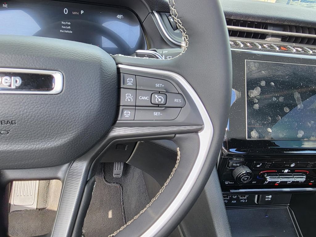 Certified 2025 Jeep Grand Cherokee Altitude image 18