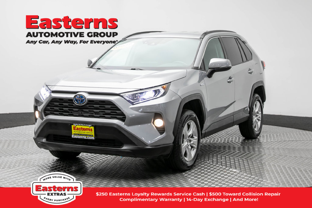 Used 2021 Toyota RAV4 XLE w/ XLE Grade Weather Package