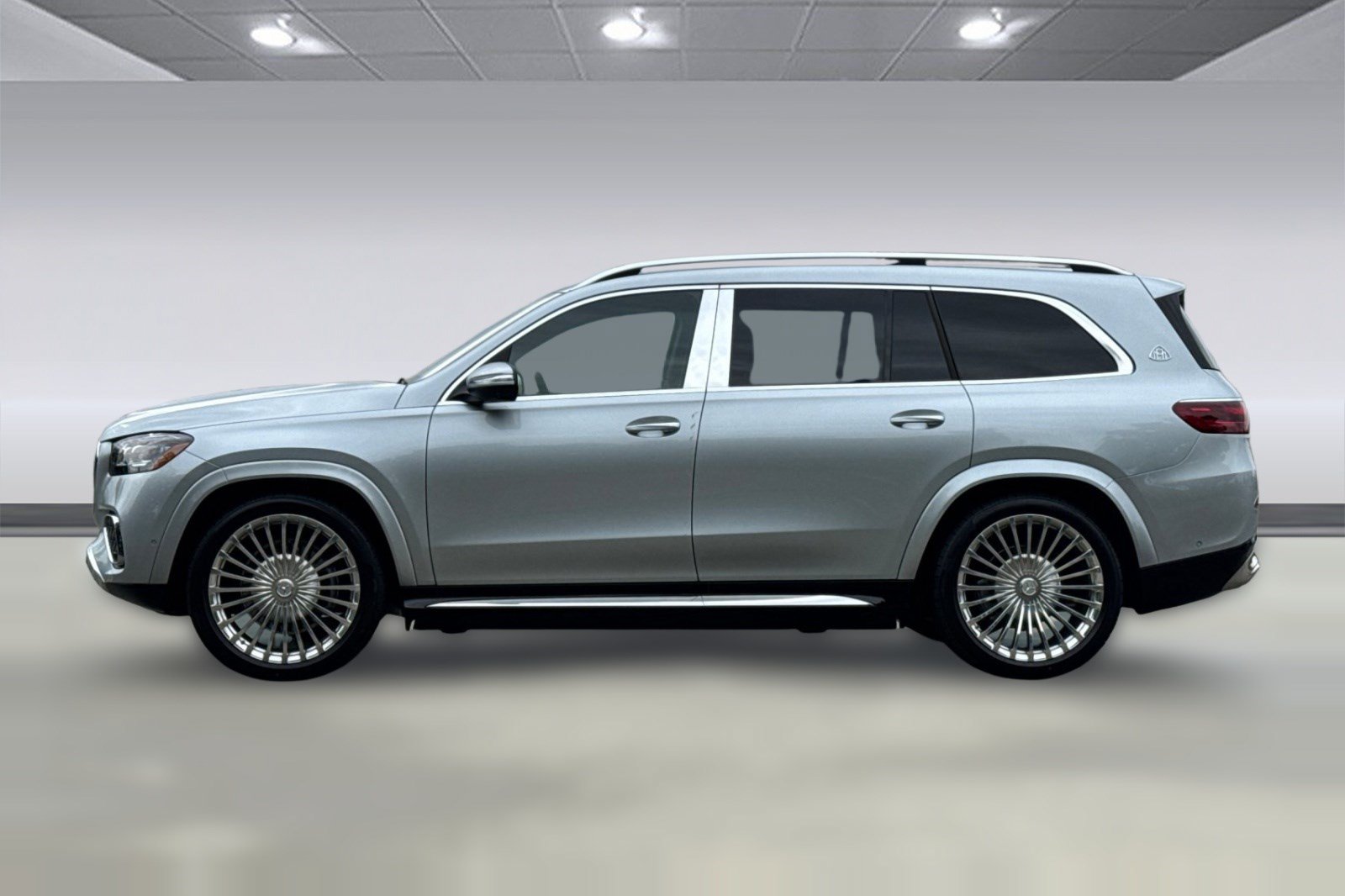 New 2026 Mercedes-Benz Maybach GLS 600 4MATIC image 2