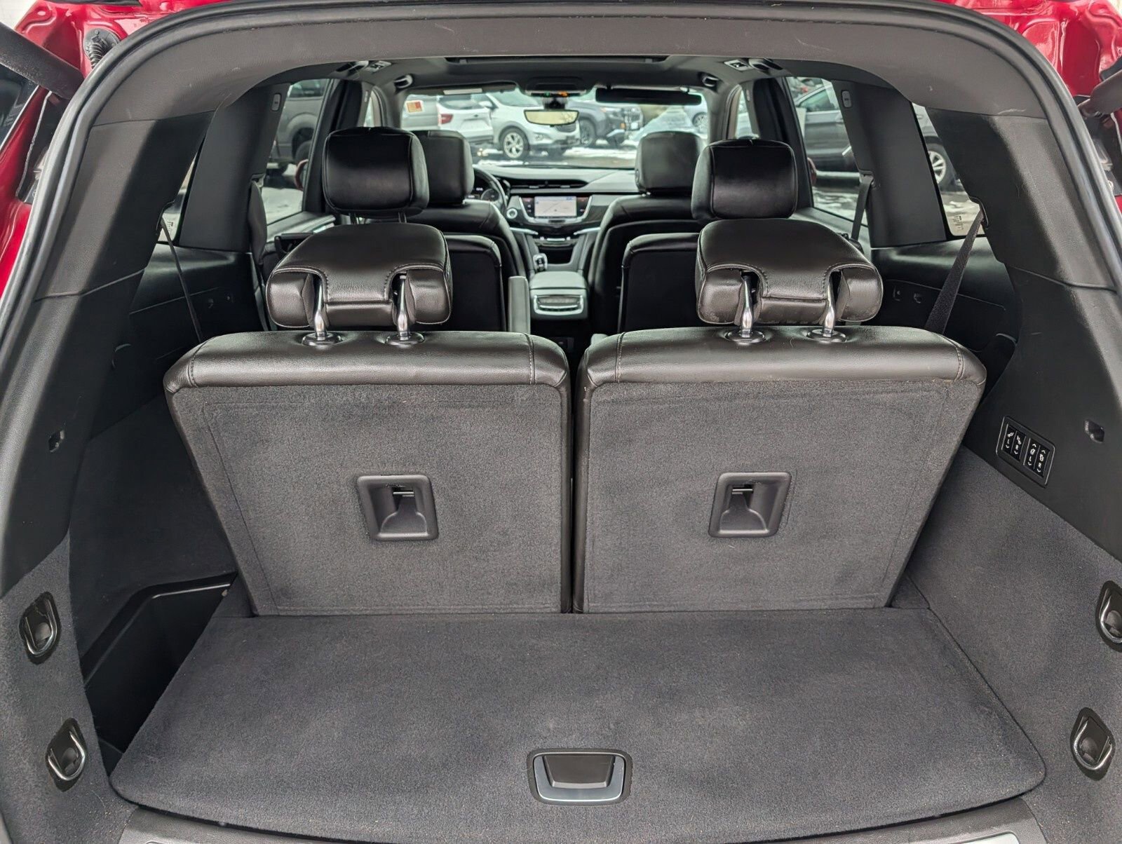 Used 2020 Cadillac XT6 Premium Luxury image 30