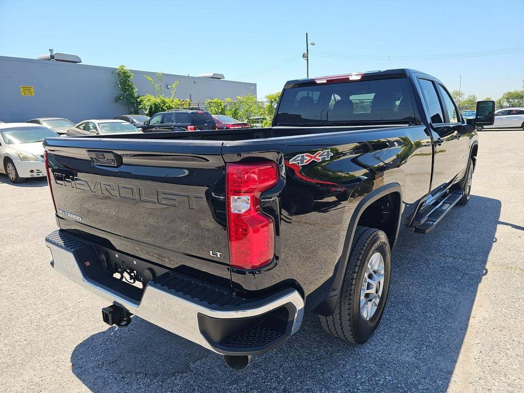 Used 2026 Chevrolet Silverado 2500 LT AWD/4WD image 2