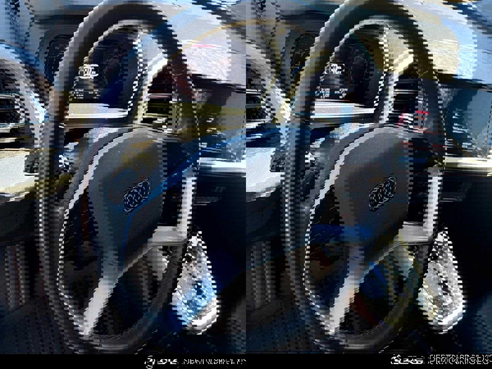 Used 2022 Audi Q4 e-tron Premium Plus w/ Premium Plus image 8