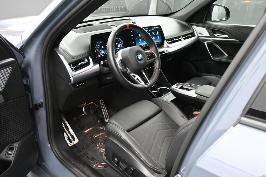 Used 2025 BMW X1 M35i AWD/4WD image 2