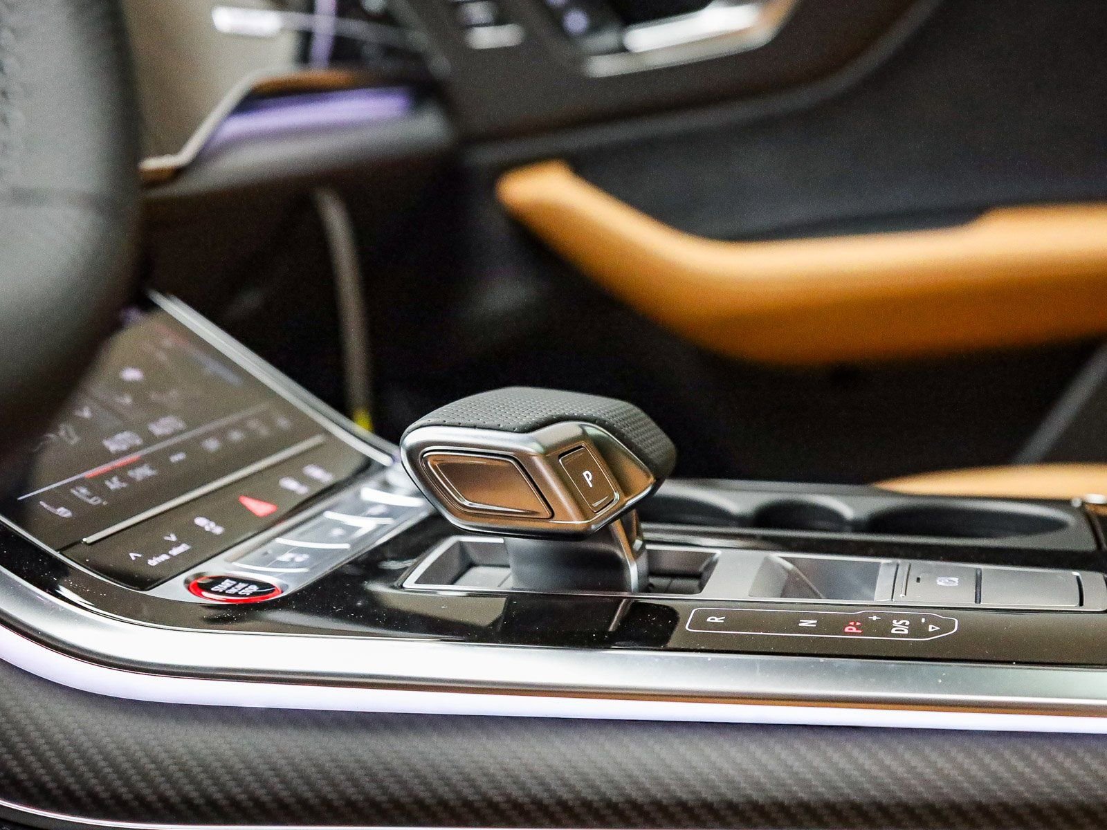 New 2025 Audi RS Q8 performance AWD/4WD image 36