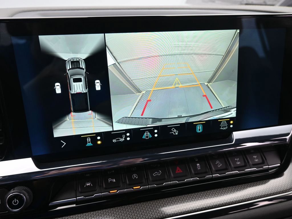 Used 2022 Chevrolet Silverado 1500 ZR2 w/ Technology Package image 34