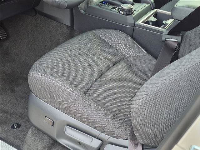 New 2026 Toyota 4Runner SR5 AWD/4WD image 4