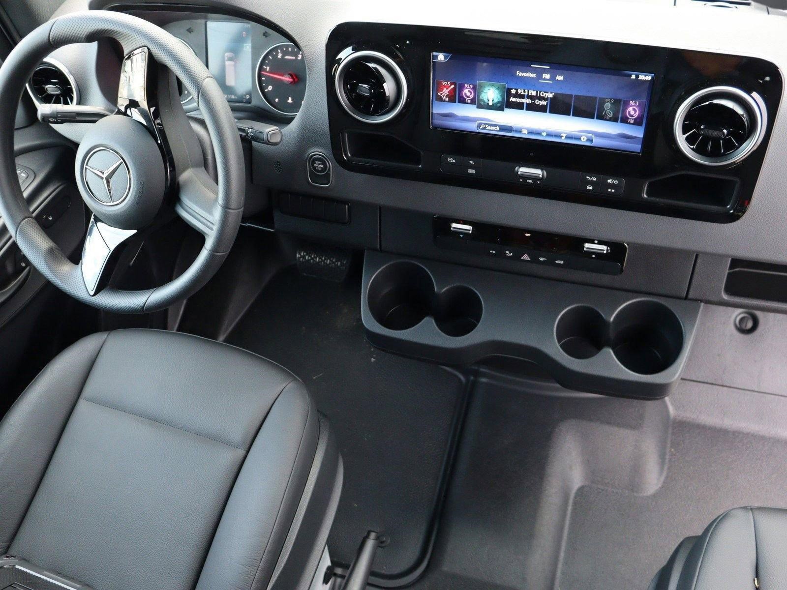 New 2025 Mercedes-Benz Sprinter 2500 image 30