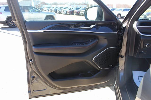 Used 2022 Jeep Grand Cherokee Trailhawk w/ ADV Protech Group II image 10