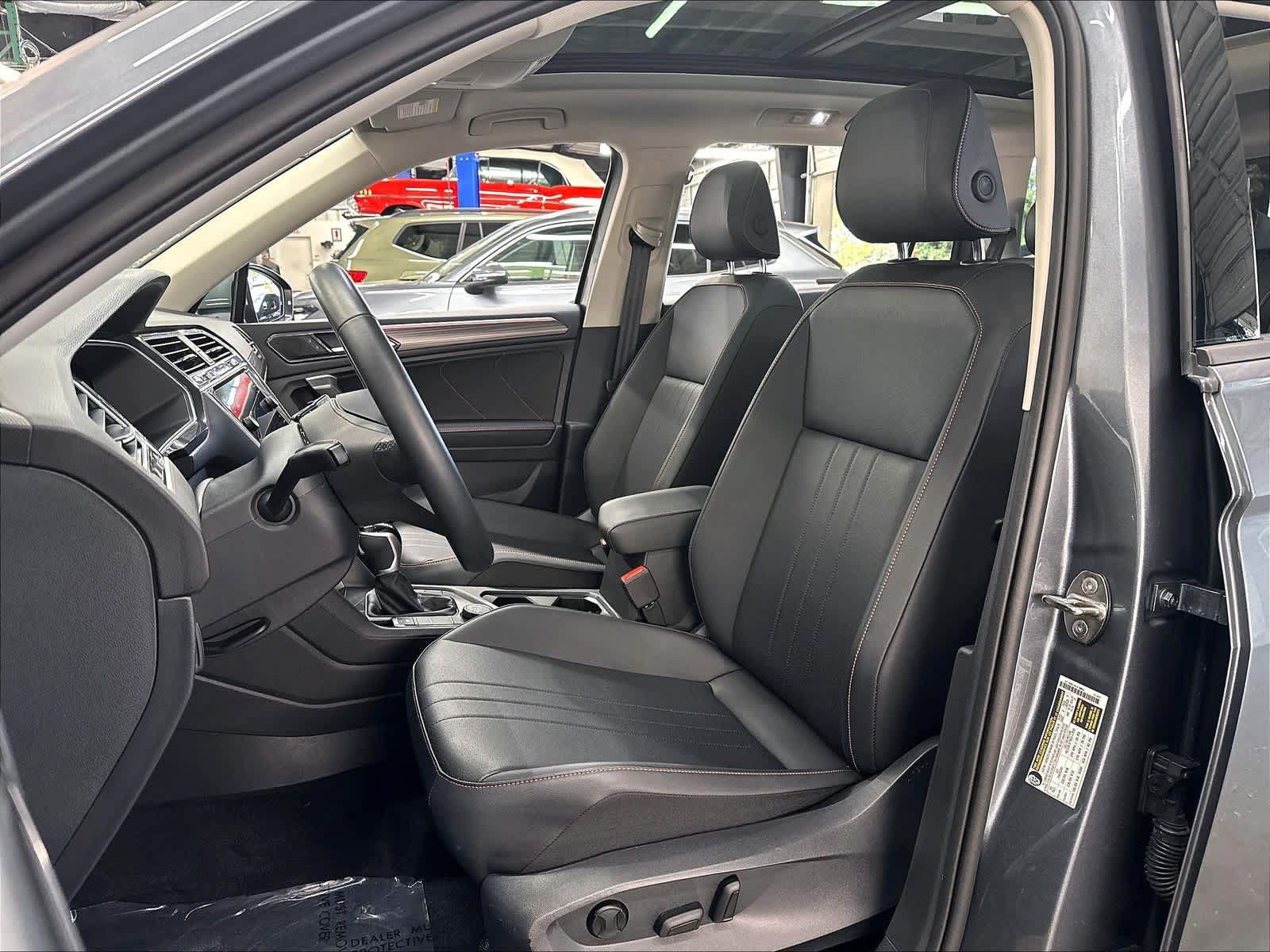 Used 2024 Volkswagen Tiguan Wolfsburg Edition AWD/4WD image 24