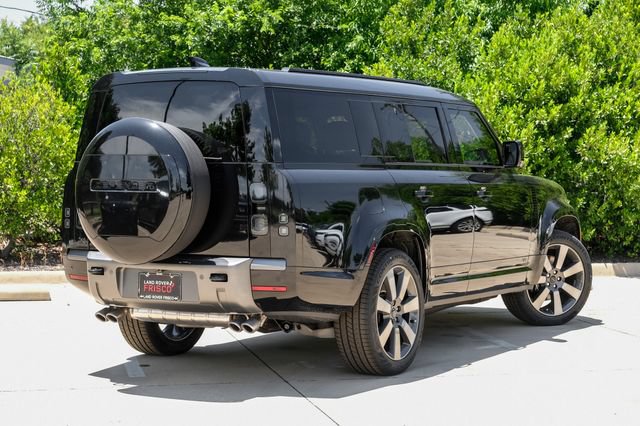 New 2026 Land Rover Defender 130 V8 AWD/4WD image 8