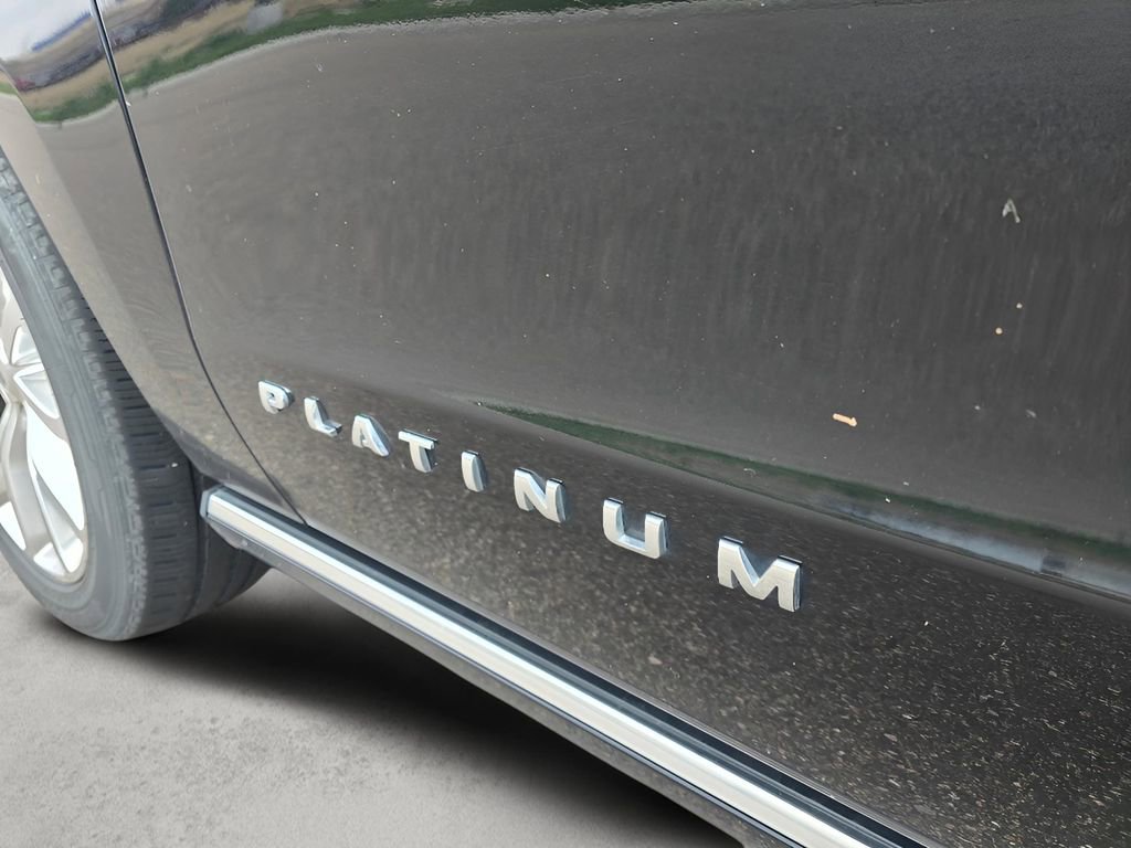 Used 2019 Ford Expedition Platinum image 10