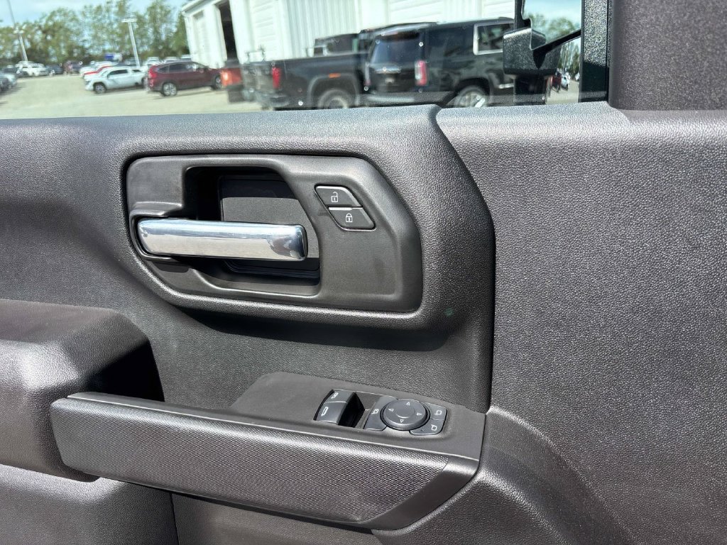 Used 2025 GMC Sierra 3500 Pro w/ Convenience Package AWD/4WD image 14