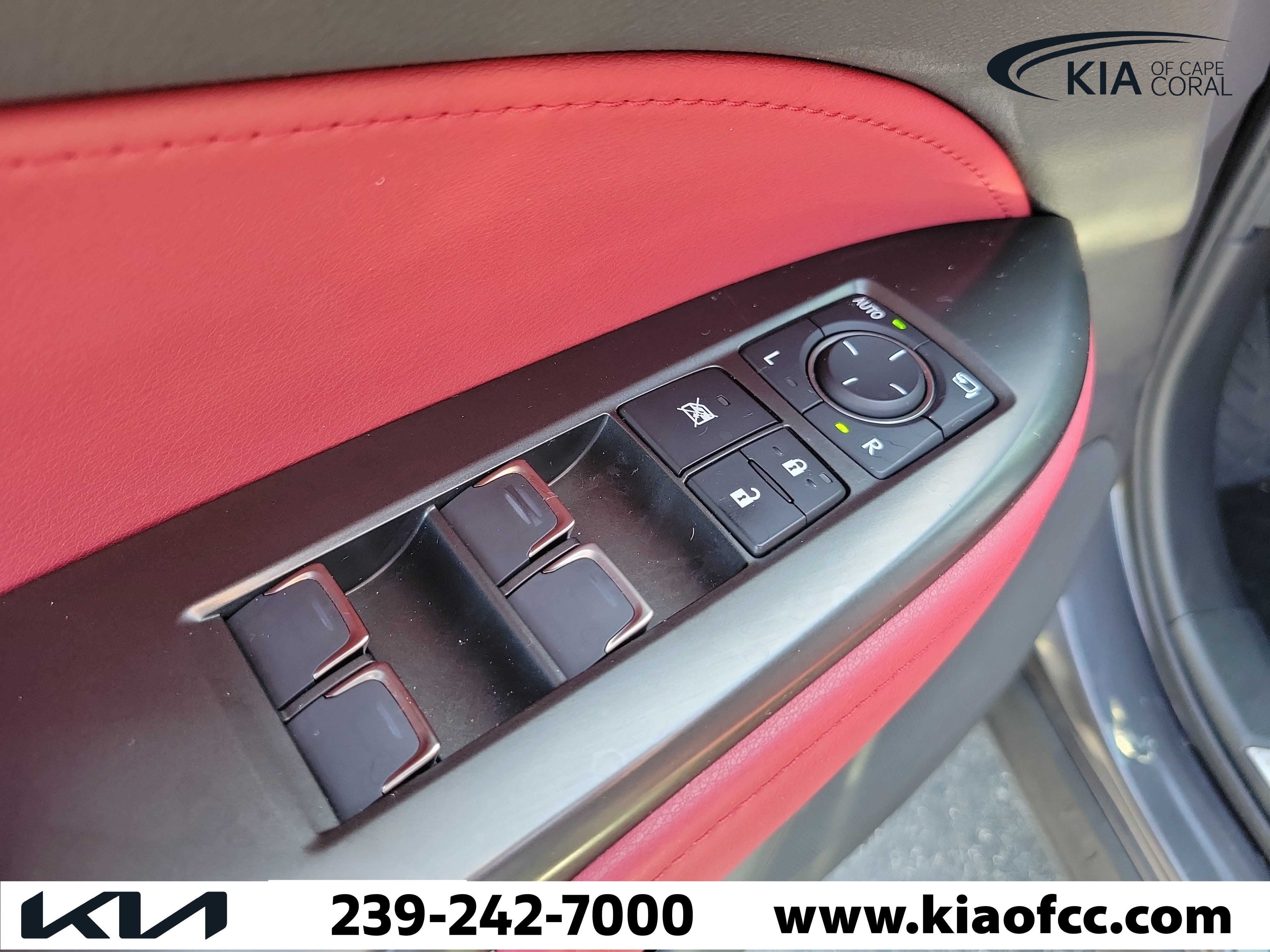 Used 2024 Lexus NX 250 FWD w/ Towing Package (2000 Lbs) image 23
