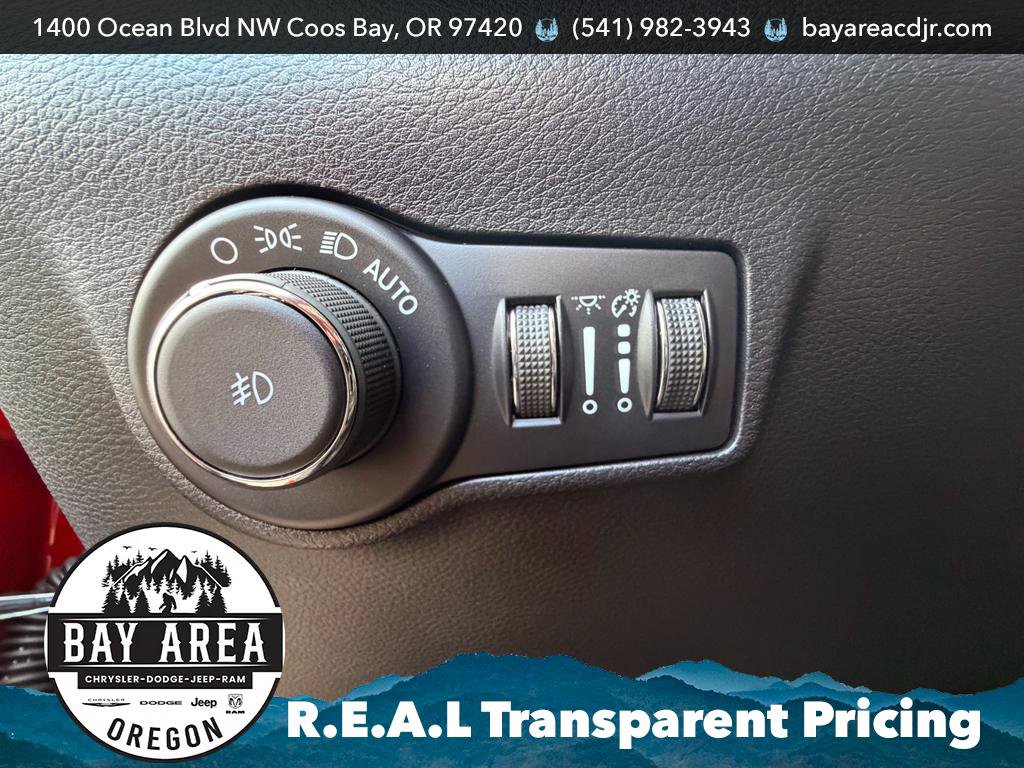 New 2026 Jeep Compass Trailhawk image 14