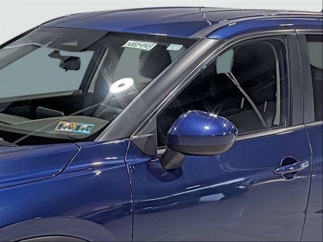 Used 2023 Nissan Rogue SV AWD/4WD image 8