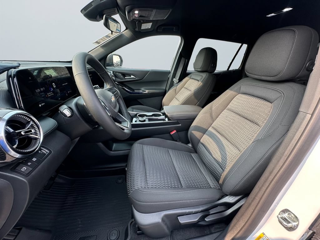 New 2027 Chevrolet Equinox LT FWD image 9
