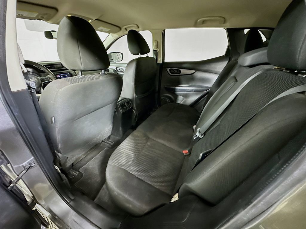 Used 2019 Nissan Rogue Sport S FWD image 4