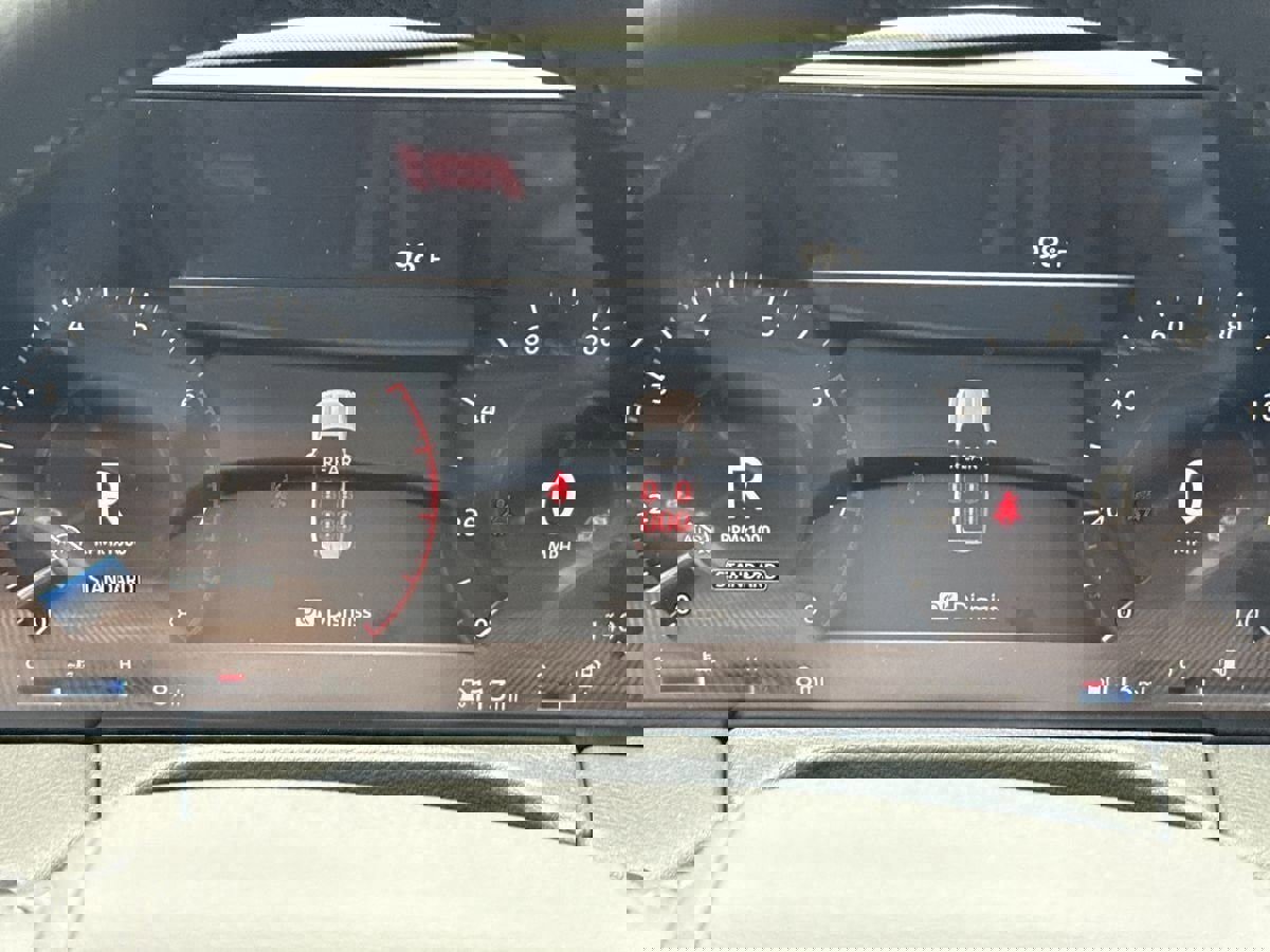 New 2026 Nissan Armada SL w/ Captain's Chari Seat Package image 30