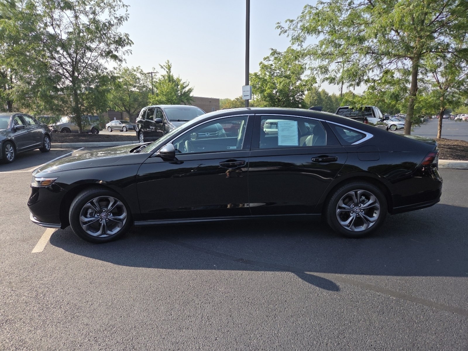 Certified 2024 Honda Accord EX image 18